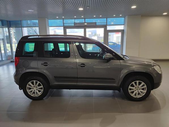 Skoda Yeti I с пробегом 2013 года, цена 744 000 рублей, 198197 км, внедорожник, Автокод Объявления