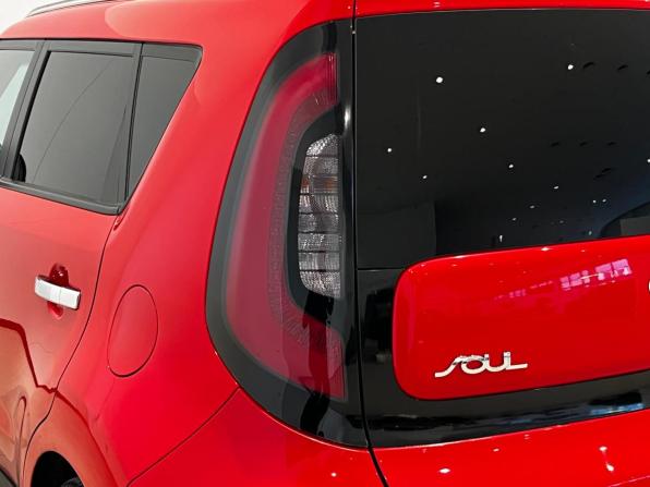 Kia Soul II с пробегом 2015 года, цена 1 360 000 рублей, 99875 км, хэтчбек, Автокод Объявления