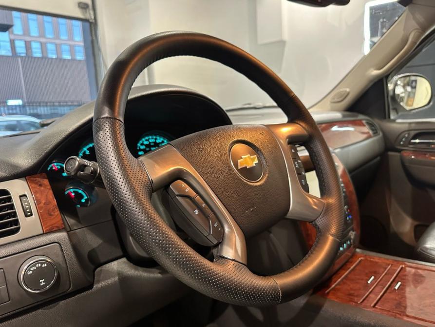 Chevrolet Tahoe III Москва  - изображение 12