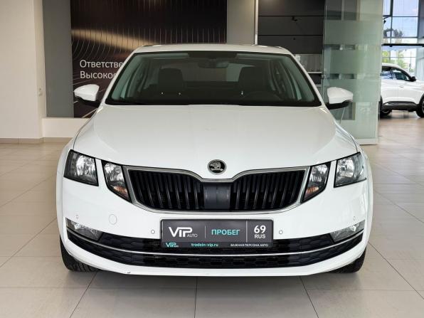 Skoda Octavia III (A7) Рестайлинг с пробегом 2018 года, цена 1 985 000 рублей, 88251 км, лифтбек, Автокод Объявления