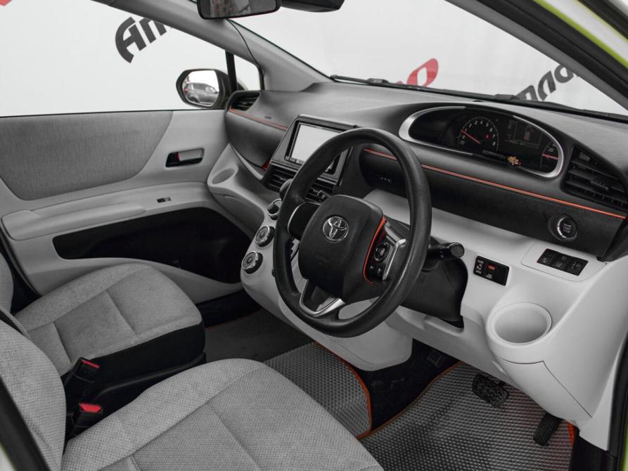 Toyota Sienta II Екатеринбург  - изображение 11