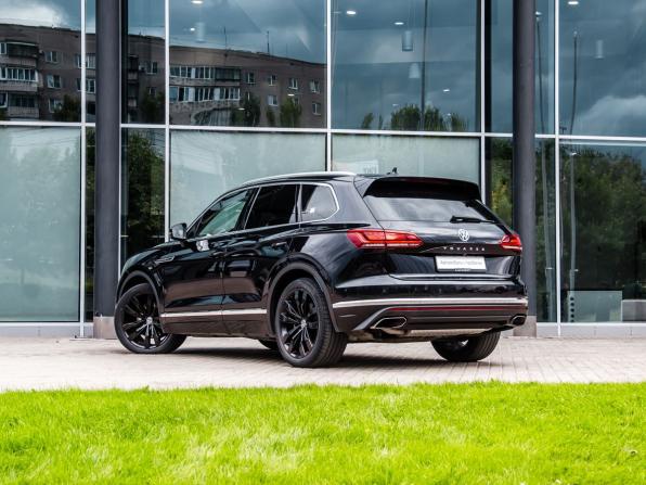 Volkswagen Touareg III с пробегом 2018 года, цена 4 680 000 рублей, 110354 км, внедорожник, Автокод Объявления