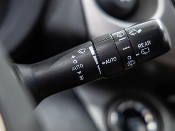 Toyota RAV4 III (XA30) Рестайлинг с пробегом 2012 года, цена 1 558 000 рублей, 135304 км, внедорожник, Автокод Объявления
