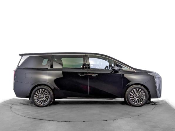 GAC M8 с пробегом 2024 года, цена 4 435 000 рублей, 26217 км, минивэн, Автокод Объявления