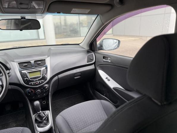 Hyundai Solaris I с пробегом 2013 года, цена 615 000 рублей, 161800 км, хэтчбек, Автокод Объявления