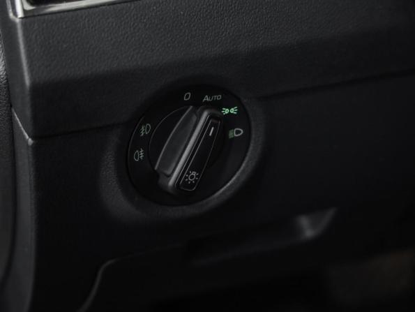 Skoda Octavia III (A7) Рестайлинг с пробегом 2018 года, цена 1 649 000 рублей, 123567 км, лифтбек, Автокод Объявления