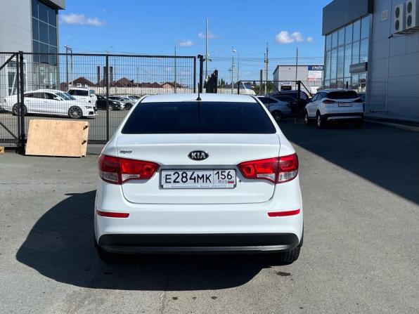 Kia Rio III Рестайлинг с пробегом 2016 года, цена 1 090 000 рублей, 97905 км, седан, Автокод Объявления