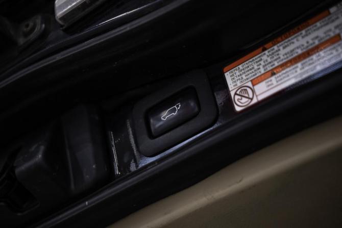Toyota Land Cruiser 200 Series Рестайлинг 2 с пробегом 2015 года, цена 4 657 436 рублей, 301456 км, внедорожник, Автокод Объявления
