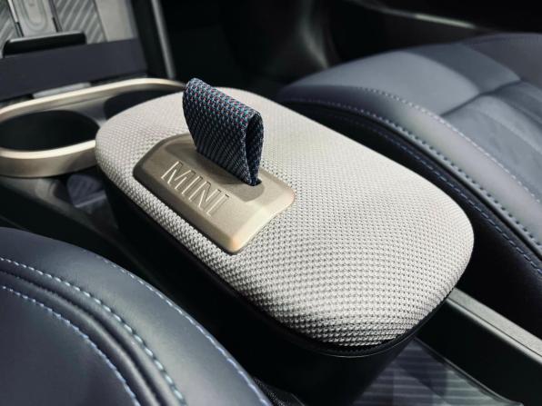 Mini Cabrio IV с пробегом 2025 года, цена 6 790 000 рублей, 756 км, кабриолет, Автокод Объявления