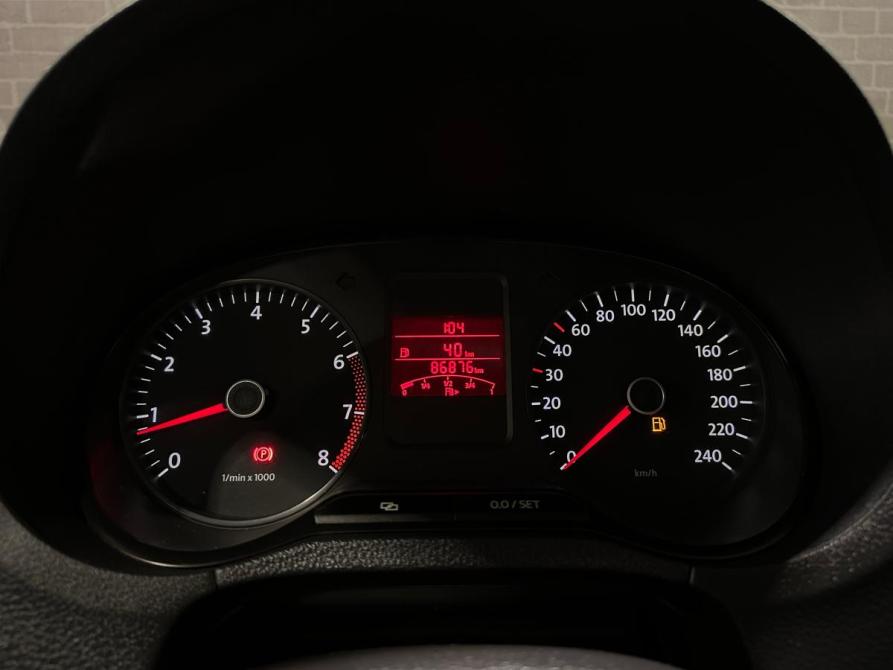 Volkswagen Polo V Челябинск  - изображение 19