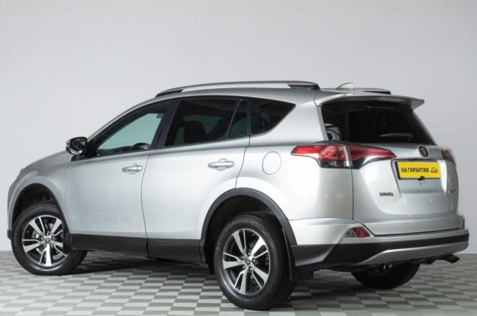 Toyota RAV4 IV (XA40) Рестайлинг с пробегом 2017 года, цена 2 879 000 рублей, 146000 км, внедорожник, Автокод Объявления