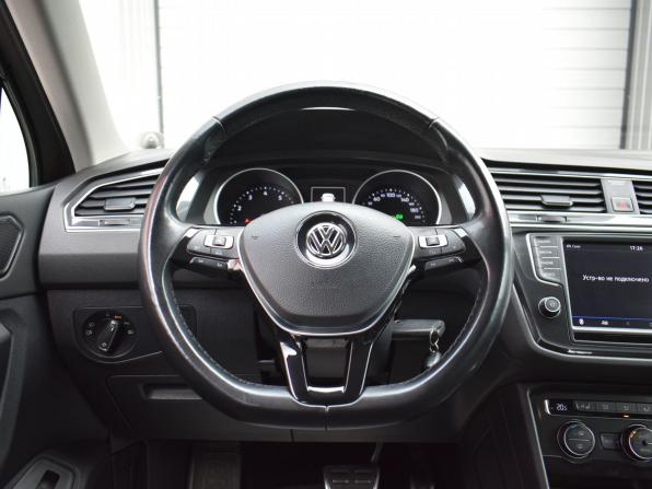 Volkswagen Tiguan II с пробегом 2017 года, цена 2 299 000 рублей, 163680 км, внедорожник, Автокод Объявления