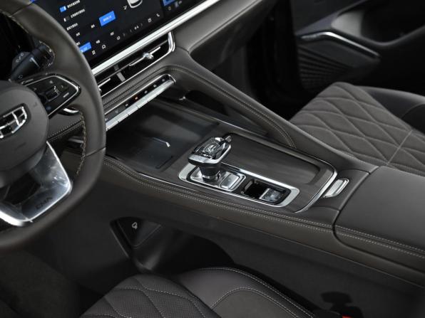 Geely Monjaro I Рестайлинг 2 с пробегом 2026 года, цена 3 999 000 рублей, 12 км, внедорожник, Автокод Объявления