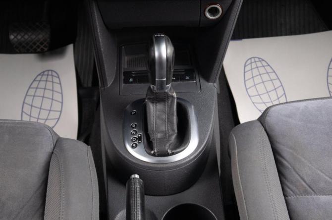 Volkswagen Touran I Рестайлинг с пробегом 2011 года, цена 1 299 000 рублей, 290000 км, компактвэн, Автокод Объявления