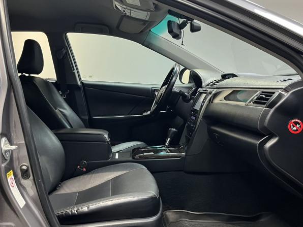 Toyota Camry VII (XV50) Рестайлинг с пробегом 2015 года, цена 1 990 000 рублей, 241917 км, седан, Автокод Объявления