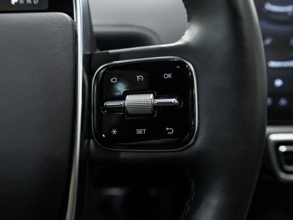 Li Auto (Lixiang) L7 I Рестайлинг с пробегом 2024 года, цена 6 199 000 рублей, 81160 км, внедорожник, Автокод Объявления
