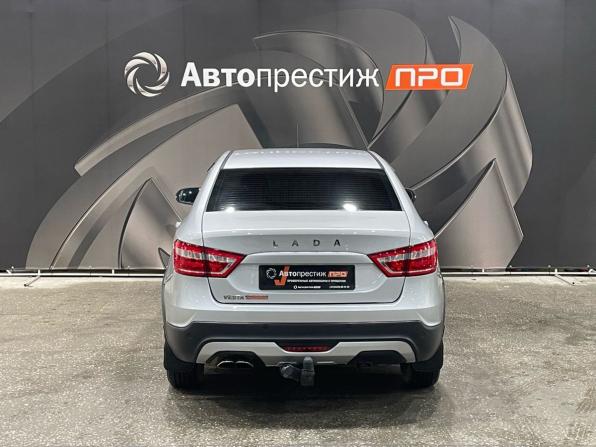 Lada (ВАЗ) Vesta I с пробегом 2021 года, цена 1 070 000 рублей, 84185 км, седан, Автокод Объявления