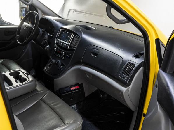 Hyundai Grand Starex I Рестайлинг 2 с пробегом 2018 года, цена 2 659 000 рублей, 223154 км, минивэн, Автокод Объявления