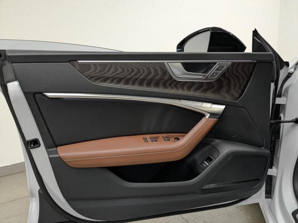 Audi A7 II (4K) с пробегом 2021 года, цена 6 860 000 рублей, 51476 км, лифтбек, Автокод Объявления