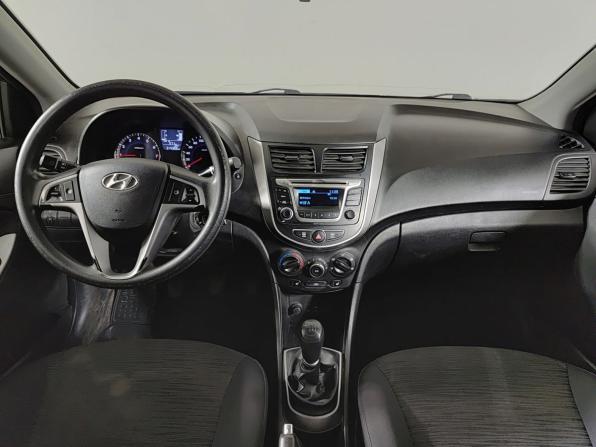 Hyundai Solaris I Рестайлинг с пробегом 2015 года, цена 730 000 рублей, 314303 км, седан, Автокод Объявления