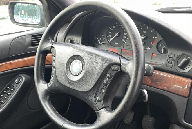 BMW 5 серии IV (E39) с пробегом 1999 года, цена 490 000 рублей, 479450 км, седан, Автокод Объявления