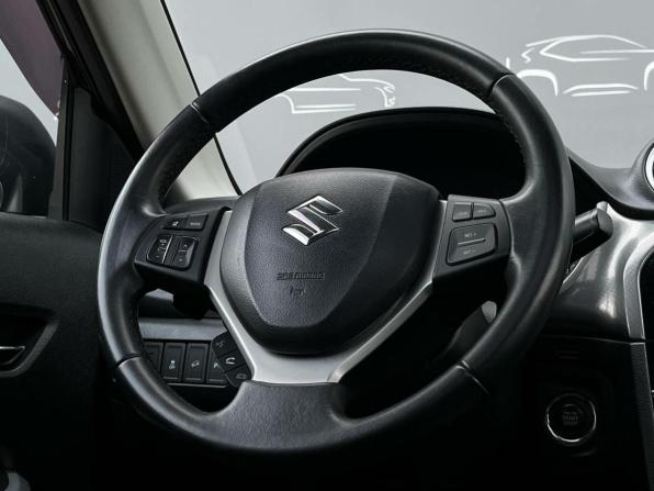 Suzuki Vitara II с пробегом 2016 года, цена 1 813 700 рублей, 57739 км, внедорожник, Автокод Объявления