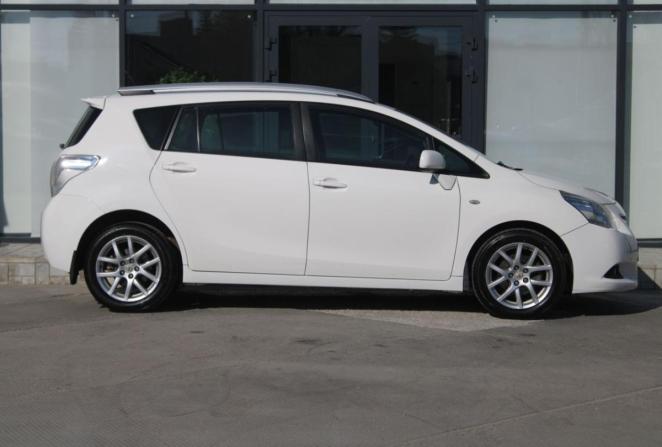 Toyota Verso I с пробегом 2010 года, цена 985 000 рублей, 320053 км, компактвэн, Автокод Объявления