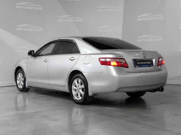 Toyota Camry VI (XV40) Рестайлинг с пробегом 2011 года, цена 1 229 000 рублей, 209400 км, седан, Автокод Объявления