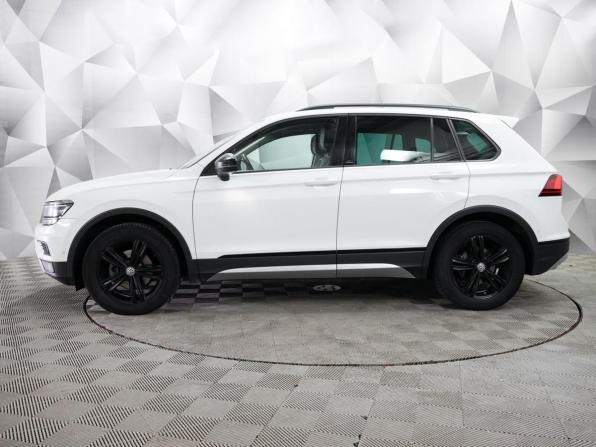 Volkswagen Tiguan II с пробегом 2019 года, цена 2 442 000 рублей, 156928 км, внедорожник, Автокод Объявления