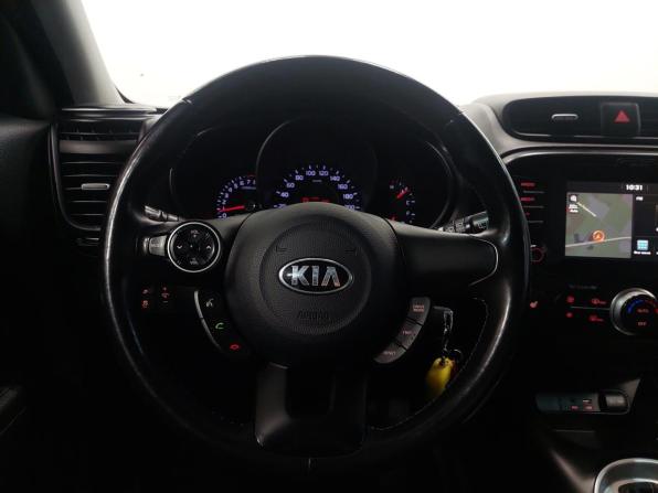Kia Soul II Рестайлинг с пробегом 2017 года, цена 1 610 000 рублей, 90000 км, хэтчбек, Автокод Объявления
