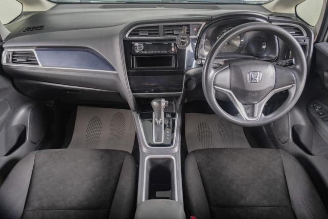 Honda Shuttle II с пробегом 2016 года, цена 1 329 000 рублей, 185000 км, универсал, Автокод Объявления