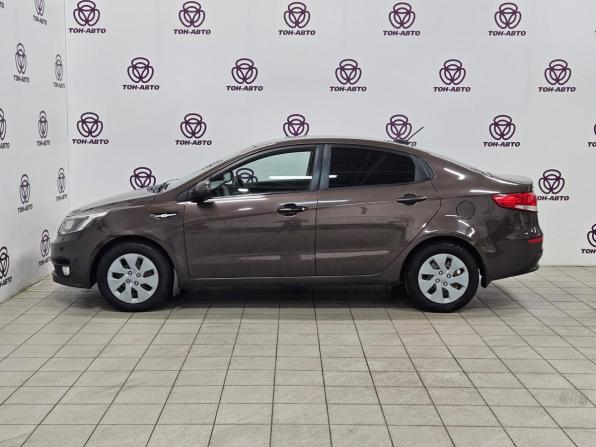 Kia Rio III Рестайлинг с пробегом 2017 года, цена 932 000 рублей, 162672 км, седан, Автокод Объявления