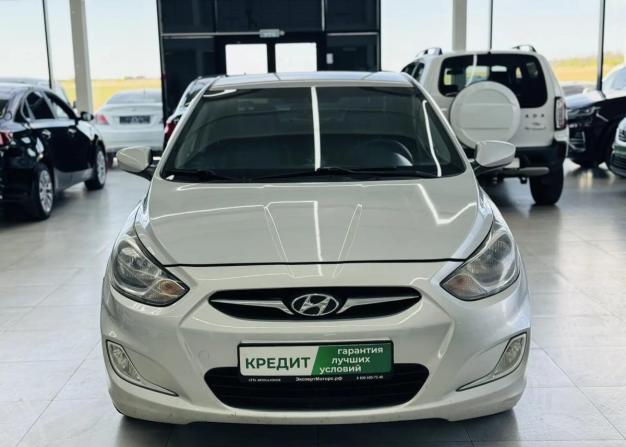 Hyundai Solaris I с пробегом 2014 года, цена 949 000 рублей, 145000 км, седан, Автокод Объявления