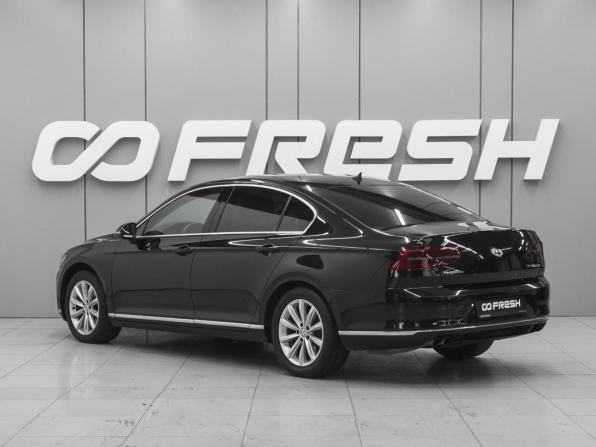 Volkswagen Passat B8 с пробегом 2016 года, цена 1 940 000 рублей, 214990 км, седан, Автокод Объявления