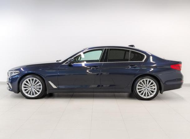 BMW 5 серии VII (G30/G31/G38) с пробегом 2019 года, цена 4 075 000 рублей, 68382 км, седан, Автокод Объявления