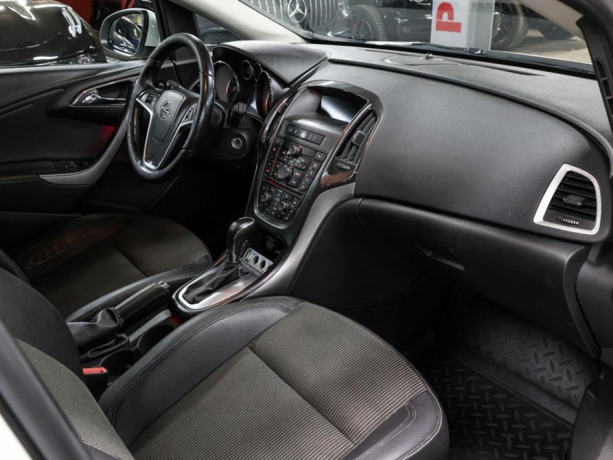 Opel Astra J Рестайлинг Москва  - изображение 12