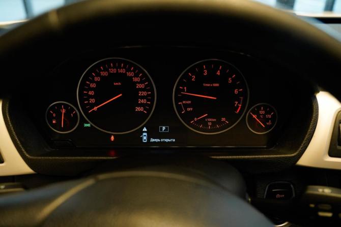 BMW 3 серии VI (F3x) с пробегом 2014 года, цена 1 450 000 рублей, 217210 км, седан, Автокод Объявления