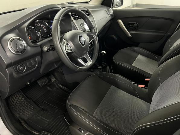 Renault Sandero II Рестайлинг с пробегом 2021 года, цена 1 142 000 рублей, 50845 км, хэтчбек, Автокод Объявления