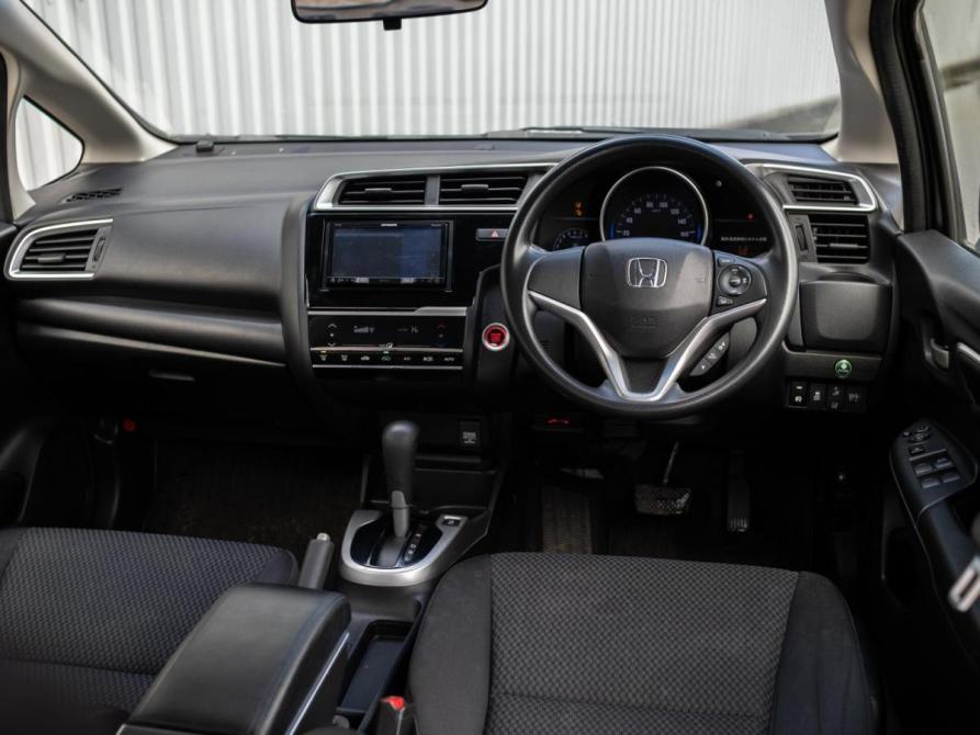 Honda Fit III Рестайлинг Сочи  - изображение 7