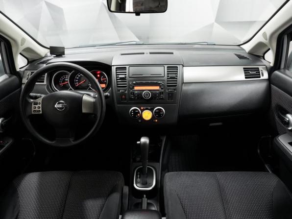Nissan Tiida I Рестайлинг с пробегом 2011 года, цена 821 000 рублей, 180000 км, хэтчбек, Автокод Объявления