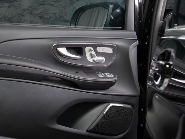 Mercedes-Benz V-Класс III (W447) Рестайлинг 2 с пробегом 2026 года, цена 14 890 000 рублей, 10 км, минивэн, Автокод Объявления