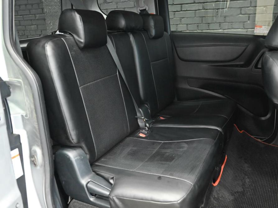Toyota Sienta II Екатеринбург  - изображение 10