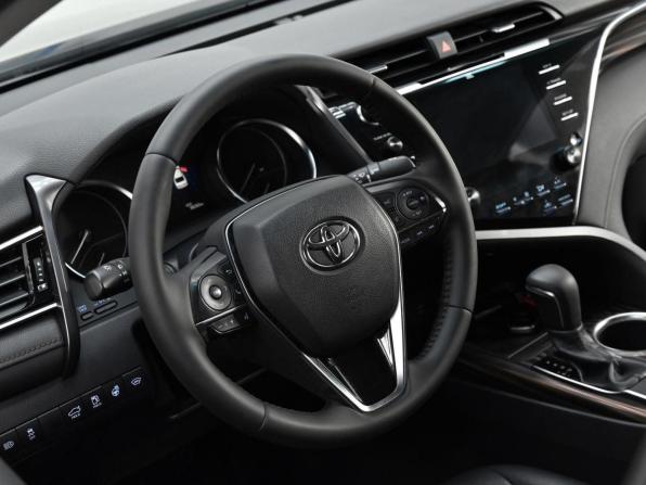 Toyota Camry VIII (XV70) с пробегом 2019 года, цена 1 669 000 рублей, 73197 км, седан, Автокод Объявления