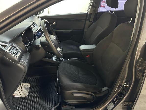 Kia Rio III с пробегом 2013 года, цена 590 000 рублей, 181000 км, седан, Автокод Объявления