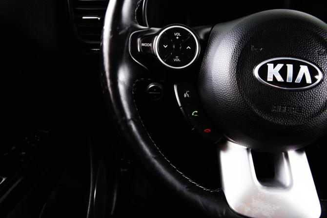 Kia Soul II Рестайлинг с пробегом 2018 года, цена 1 969 000 рублей, 118000 км, хэтчбек, Автокод Объявления