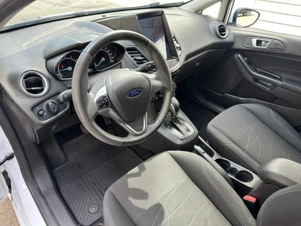 Ford Fiesta Mk6 Рестайлинг с пробегом 2018 года, цена 960 000 рублей, 90700 км, хэтчбек, Автокод Объявления