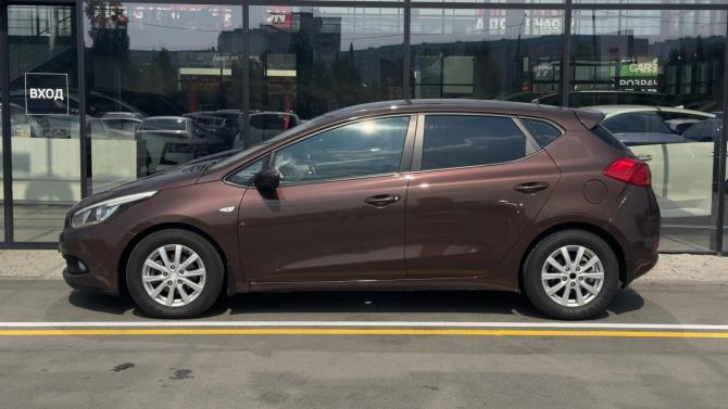 Kia Ceed II с пробегом 2013 года, цена 790 000 рублей, 209039 км, хэтчбек, Автокод Объявления