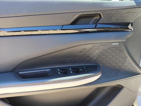 Changan UNI-V I с пробегом 2024 года, цена 2 250 000 рублей, 28349 км, лифтбек, Автокод Объявления