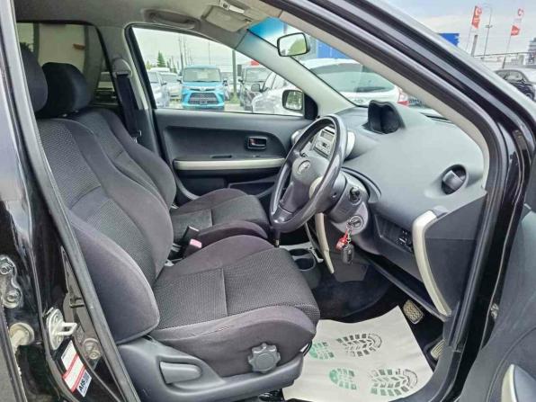 Toyota Ist I с пробегом 2004 года, цена 439 995 рублей, 296236 км, хэтчбек, Автокод Объявления