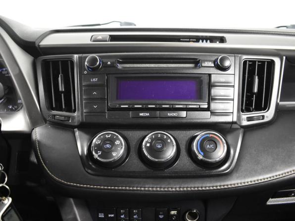 Toyota RAV4 IV (XA40) Рестайлинг с пробегом 2017 года, цена 1 784 900 рублей, 267738 км, внедорожник, Автокод Объявления